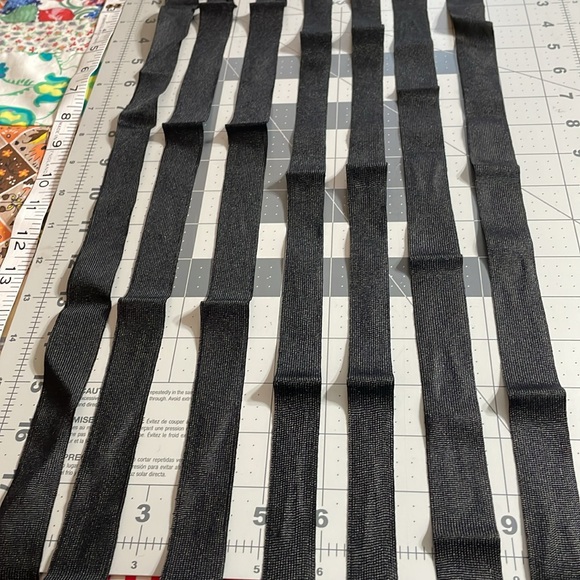 Small lot of (7 single laces) men's vintage )ca 1940's) silk shoe laces - Picture 4 of 6